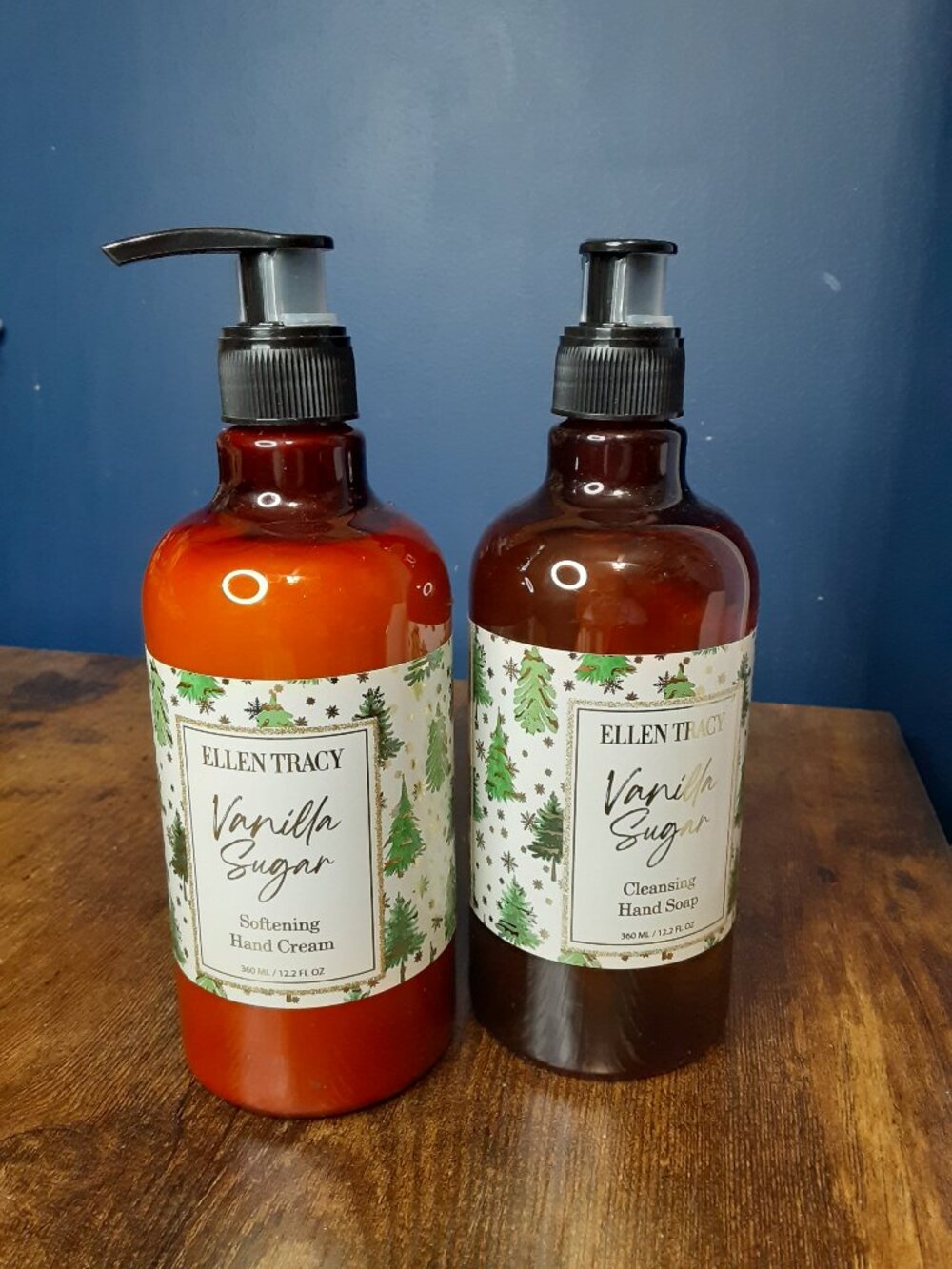 New Ellen Tracy Hand Soap & Lotion (Vanilla Sugar)